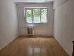 Jean Steriadi, 5 minute metrou 1 Decembrie 1918, bloc reabilitat